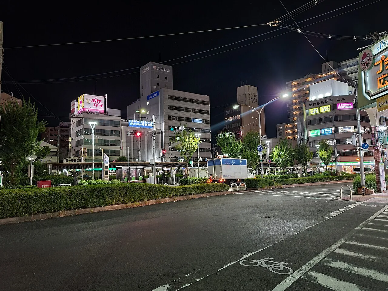 近鉄布施駅の南口