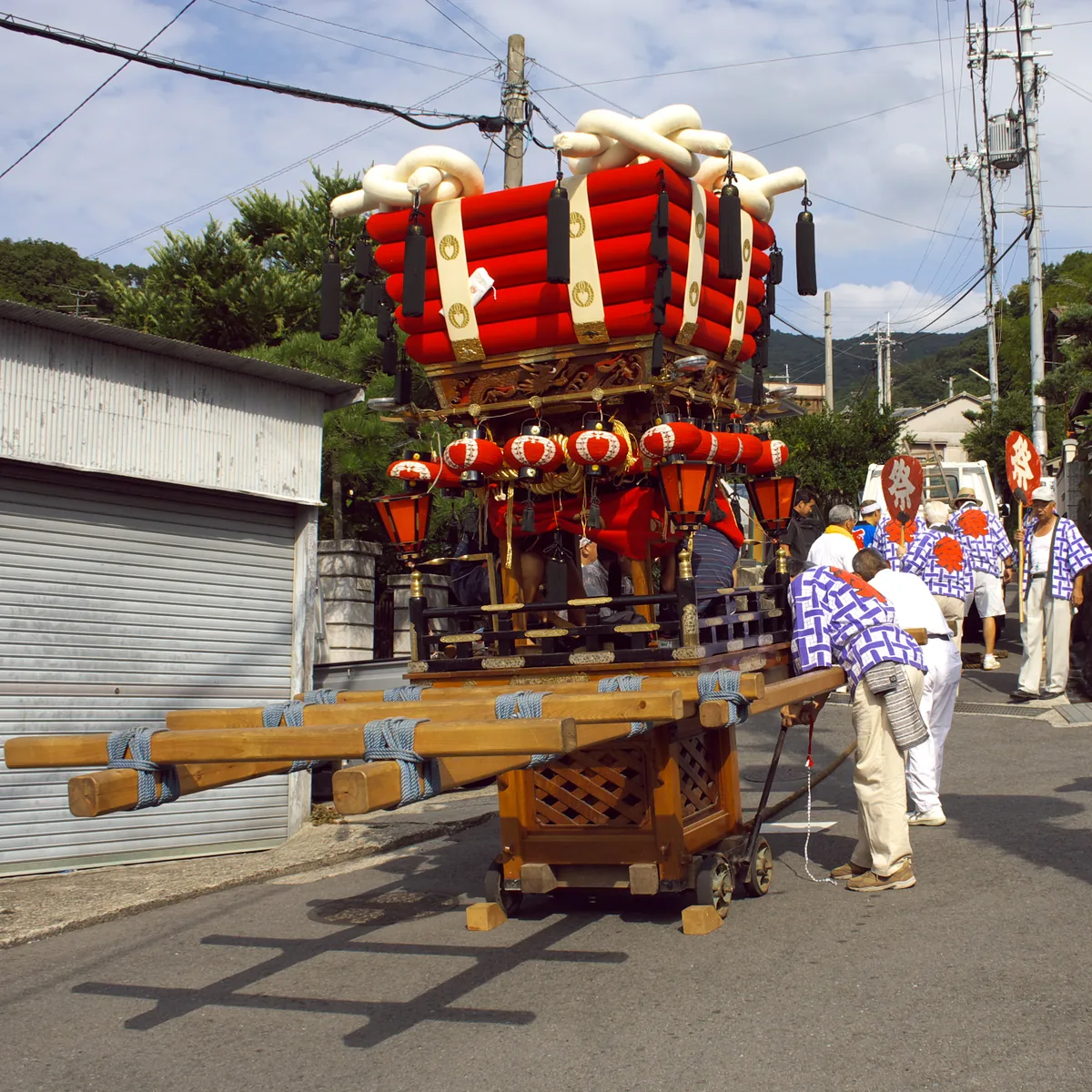 東大阪市石切の辻子谷地域の布団太鼓